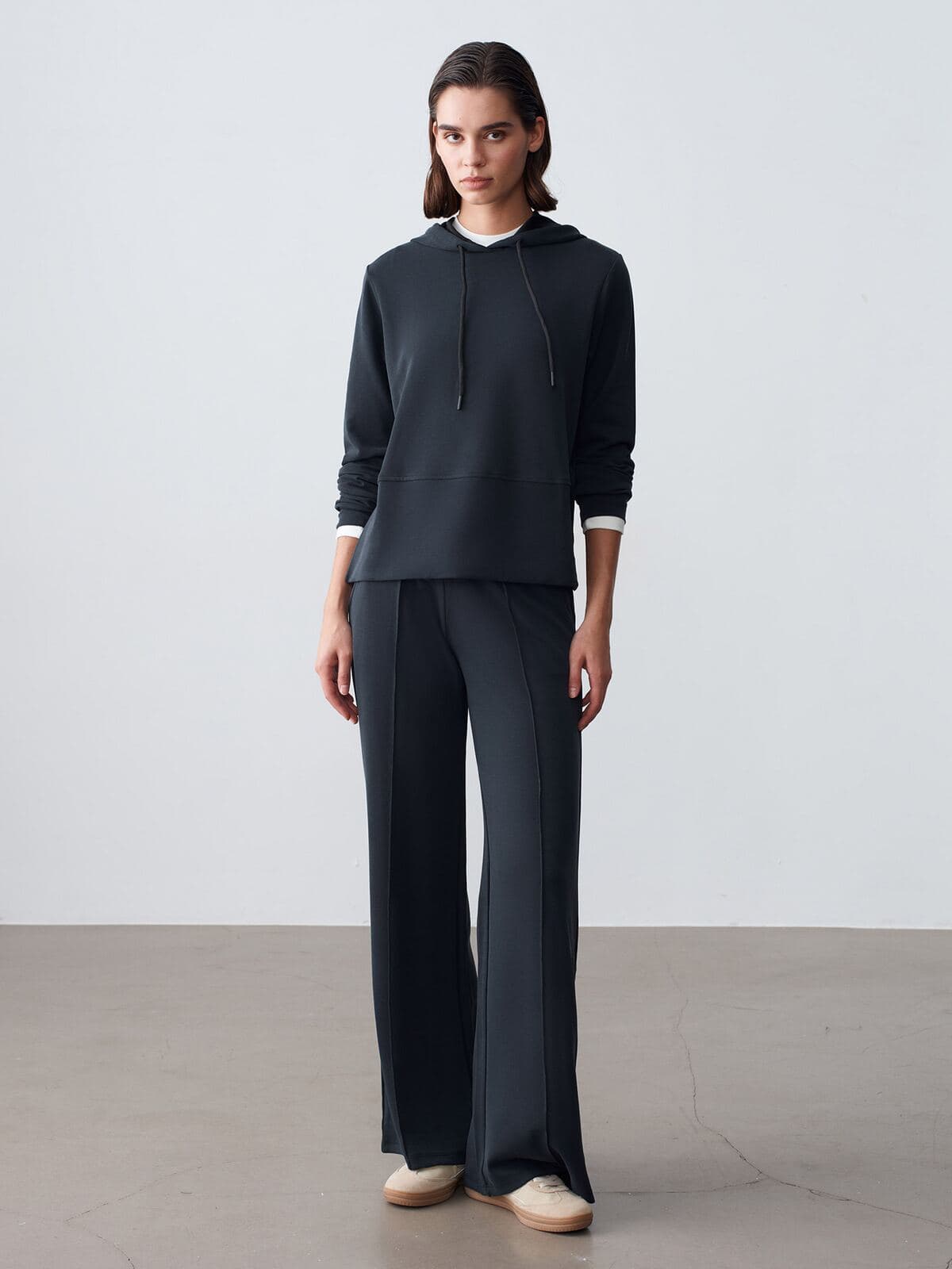 Kapüşonlu Sweatshirt & Pantolon Takım 3