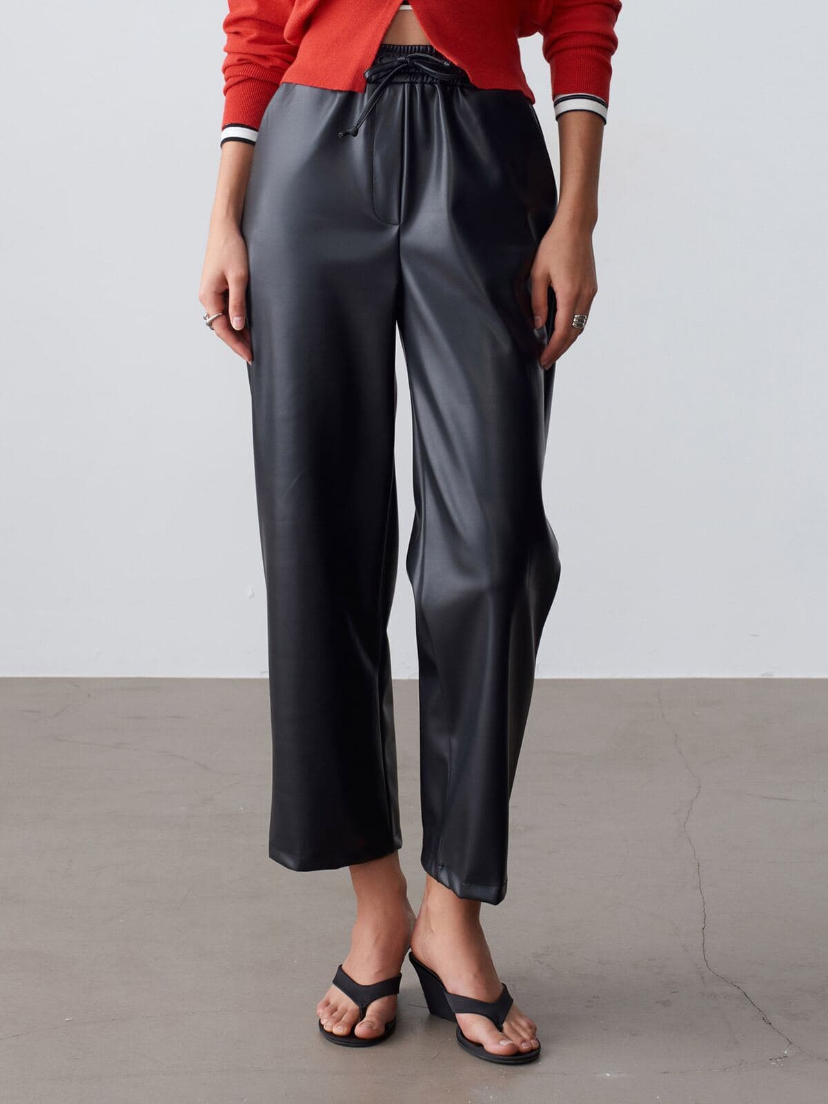 Deri Görünümlü Jogger Pantolon 2